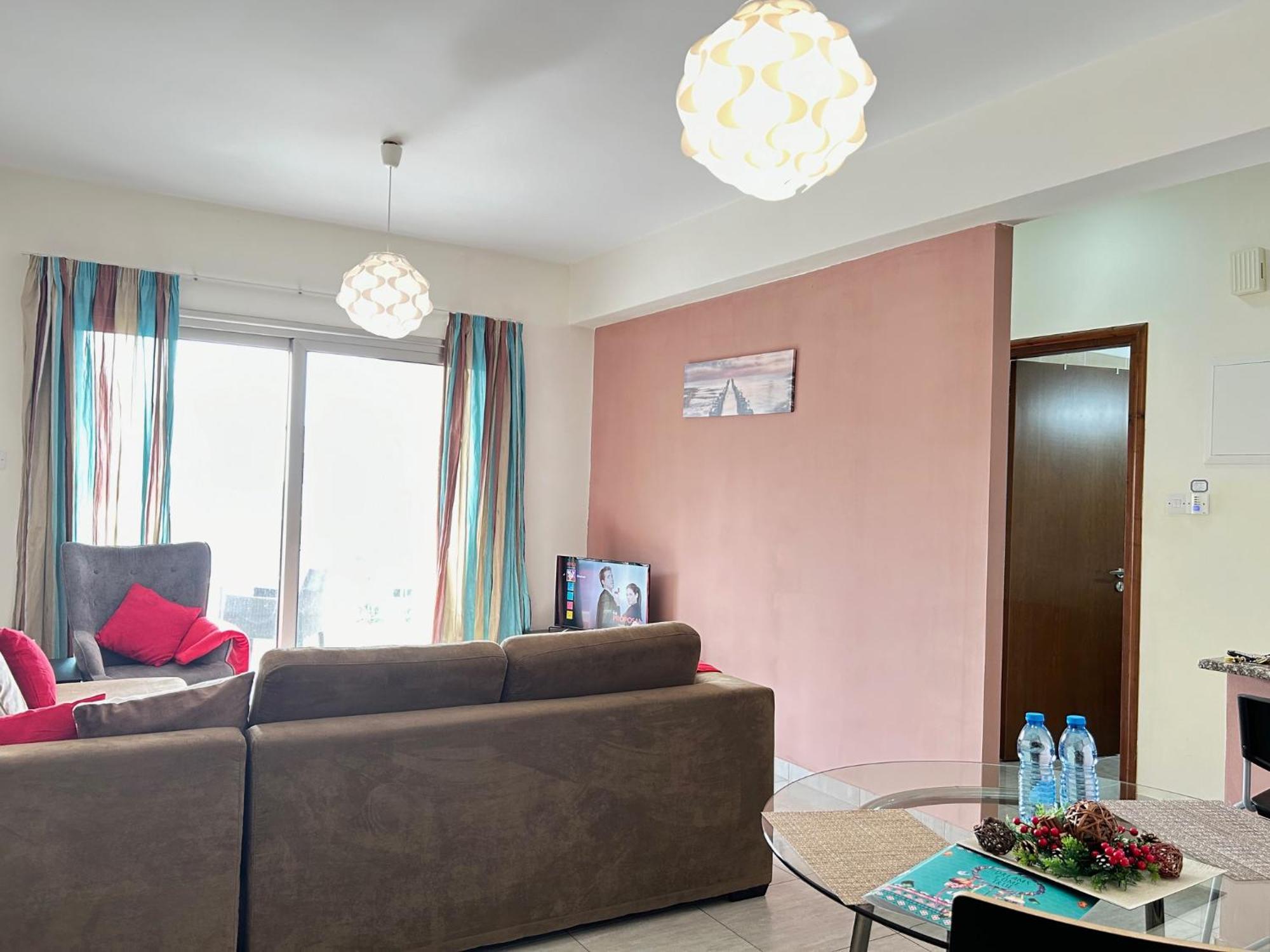 Sun Julz Apartments On The Beach Paphos Buitenkant foto