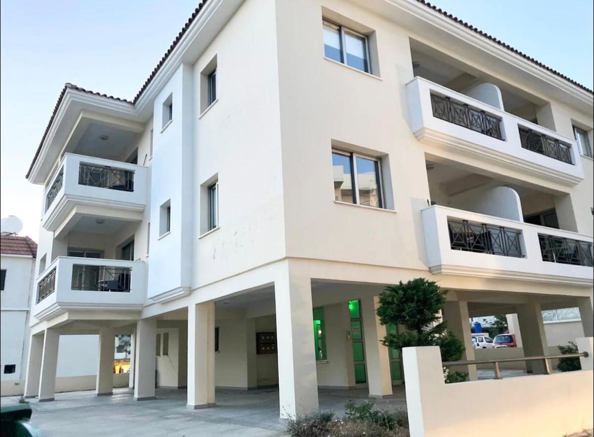 Sun Julz Apartments On The Beach Paphos Buitenkant foto