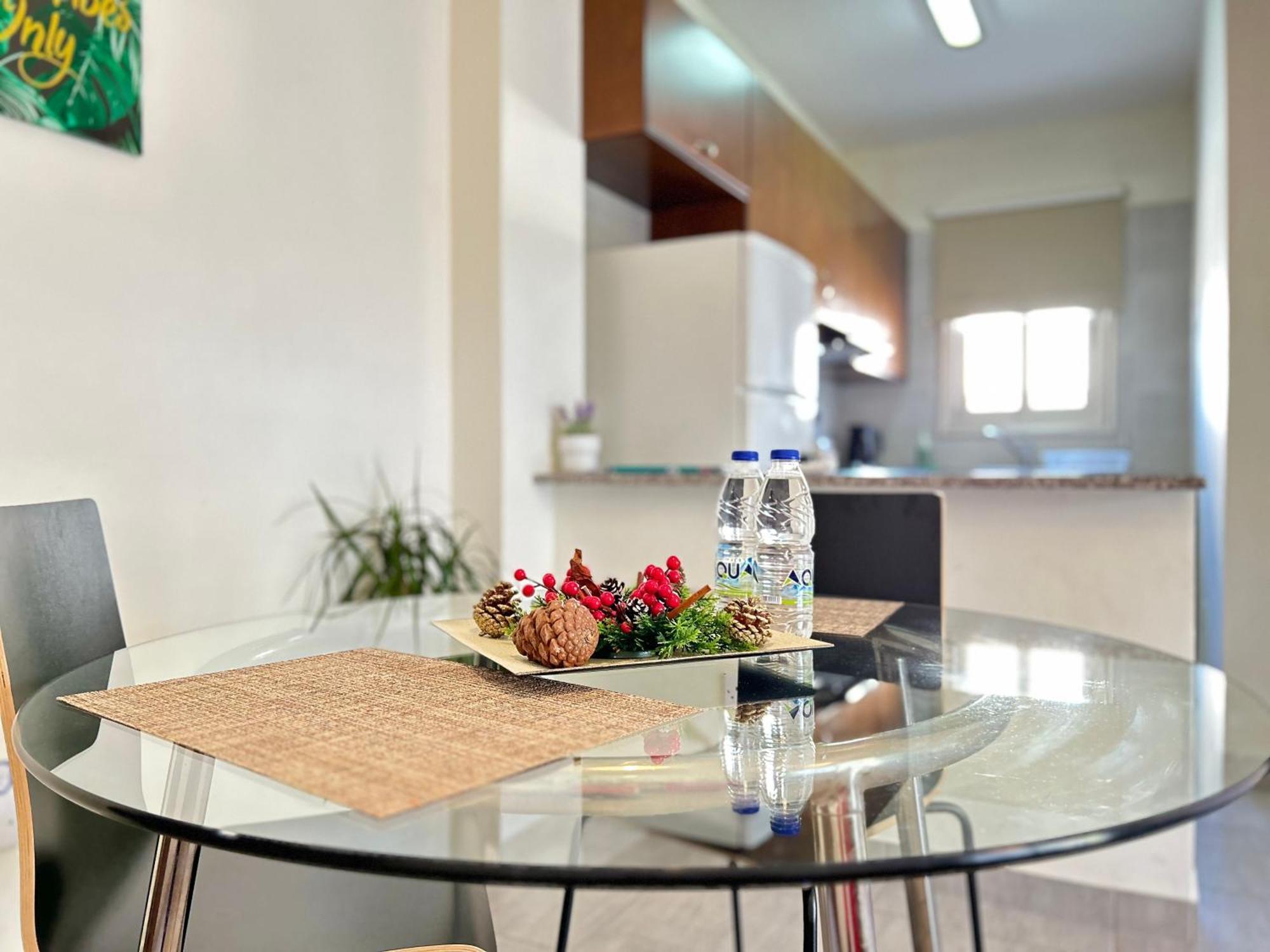 Sun Julz Apartments On The Beach Paphos Buitenkant foto
